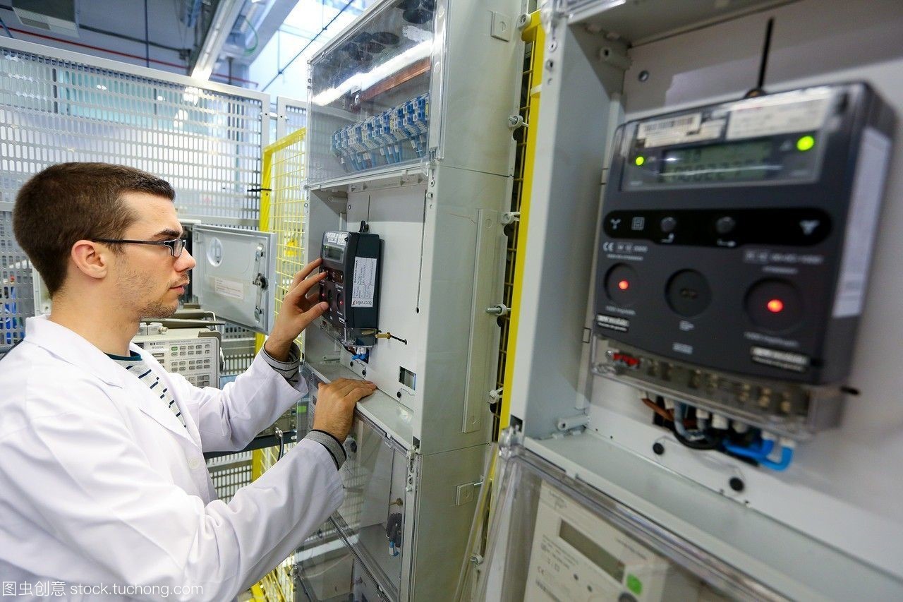 研究員。電器柜性能計數器。低壓微網絡。用于智能電網和智能電表的測試和證書服務。電力電子設備認證。技術服務行業。tecnaliaresearch&innovationbizkaiabasquecountry,西班牙。